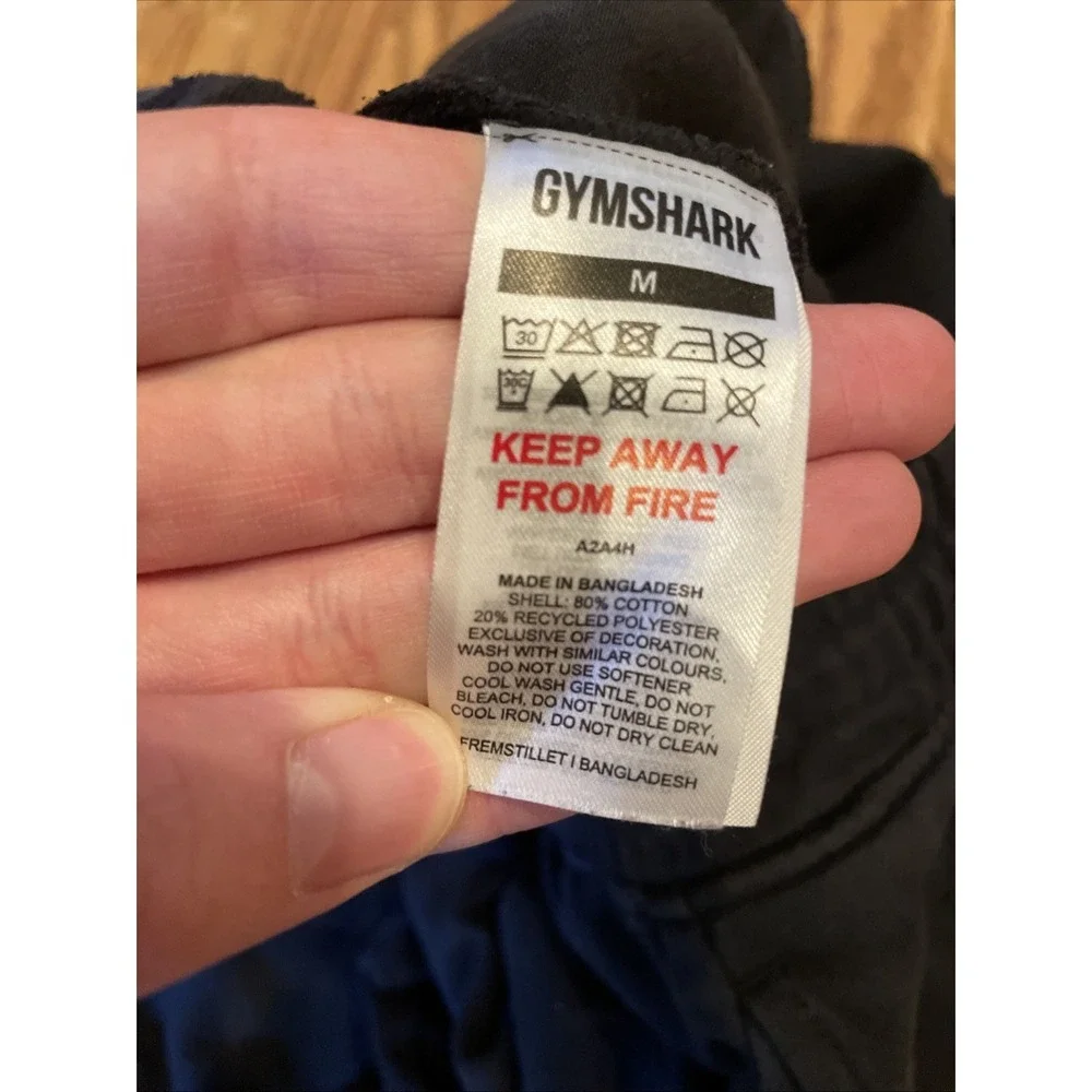 Gymshark Men's Fleece Tapered Sweatpants Black Size Medium Logo Drawstring